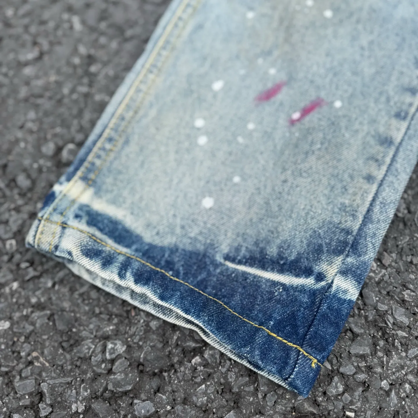 #8179 P260💰 GALLERY DEPT. Vintage splash-ink hole-cut logging, spray-dirty mud-dyed loose washed jeans - truly restore the ultimate texture of Vintage - original hardware accessories washed and other elevators, QR code analysis are all purchased from the original factory, high degree of restoration, you are welcome to compare with a certain product ~ - Three-dimensional version Loose and comfortable, not picky about the figure, tall and slim, factory Seiko, original quality control, same style for men and women, can be matched with couples, versatile recommendation Essential jeans for all seasons - sizes: 28 30 32 34 36